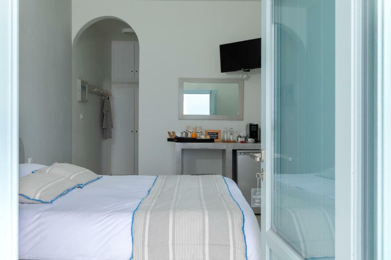 Blue Dolphins Apartments Firostefani Dış mekan fotoğraf